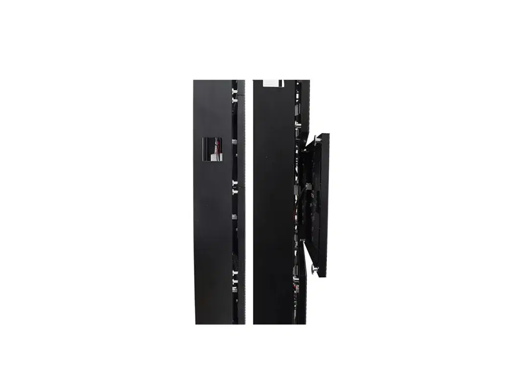 Gabinetes de video wall GOB vistos de canto